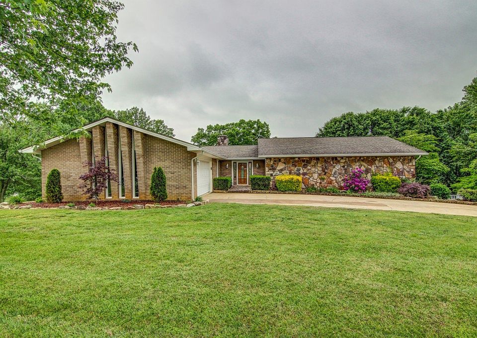 1st image of 158 Sand Valley Ct