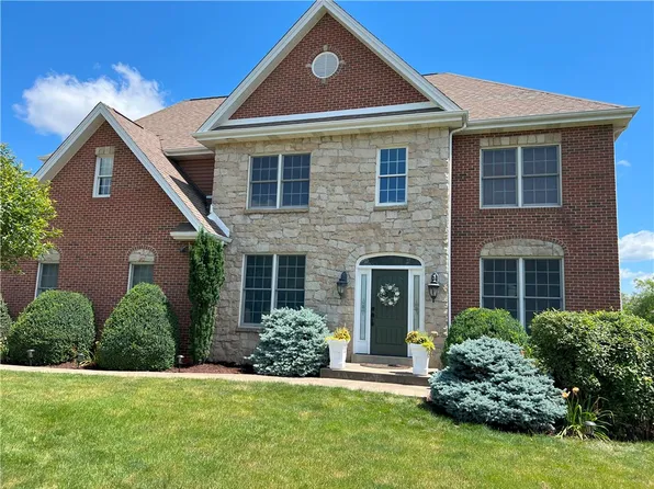 1025 Breezewood Dr, Canonsburg, PA 15317