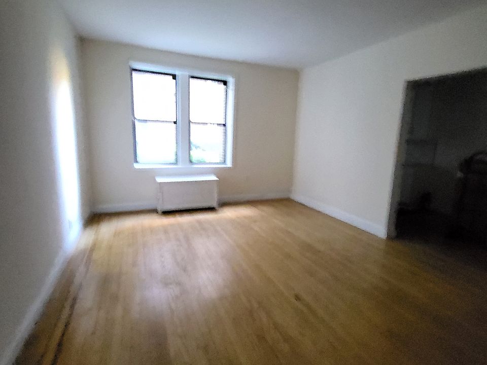 1st image of 11525 84th Ave APT 1K