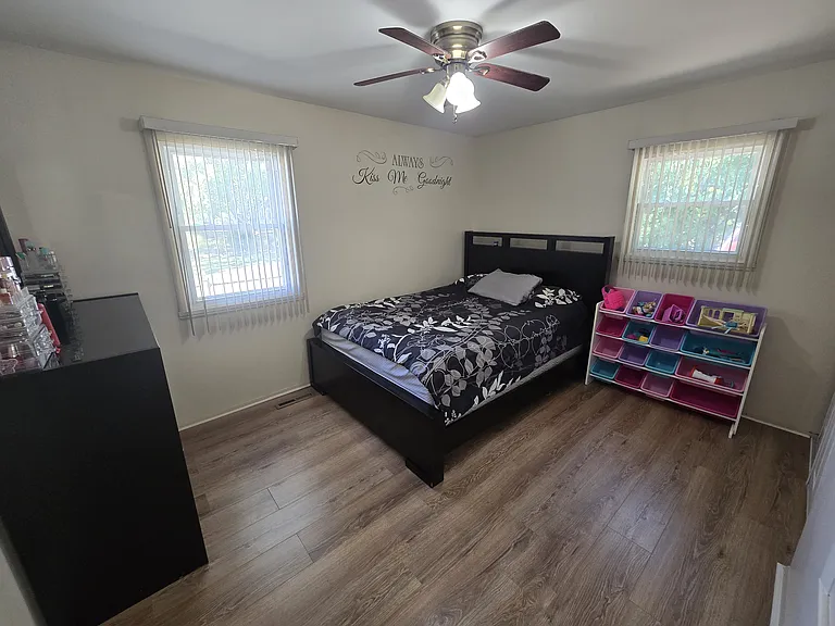 426 N Lord Ave — Photo 6