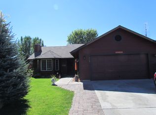 2120 NW Ivy Ave, Redmond, OR 97756