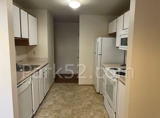 4702 S Warner St APT B, Tacoma, WA 98409