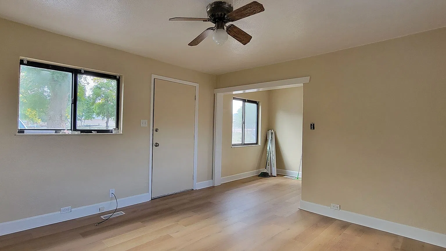 1265 Park Ave — Photo 2