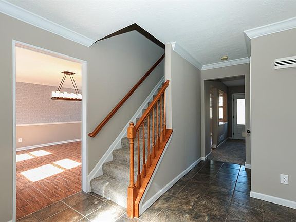 5th image of 42 Wellington Dr