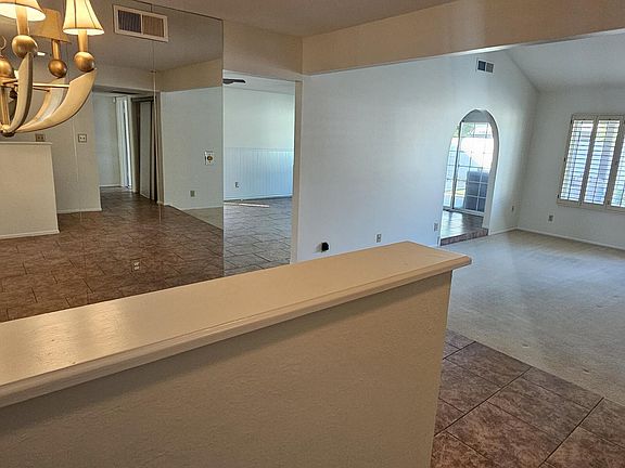3rd image of 5124 W ONYX Avenue