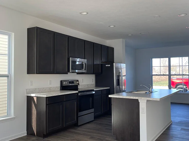2917 Bolton Square Blvd — Photo 5