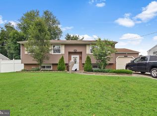 133 Kelly Driver Rd, Clementon, NJ 08021