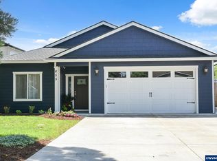 655 Schemmel Ln, Silverton, OR 97381