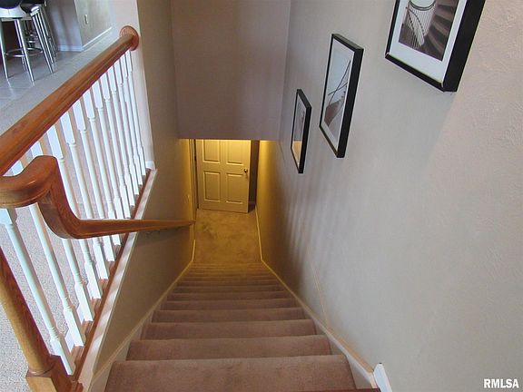 5th image of 1612 W Tiffany Ct