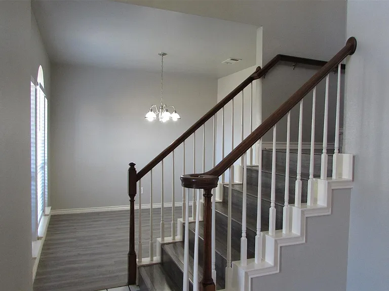 1509 Alamosa Dr — Photo 10