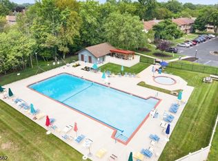 489 Brookside Ln, Hillsborough Twp., NJ 08844