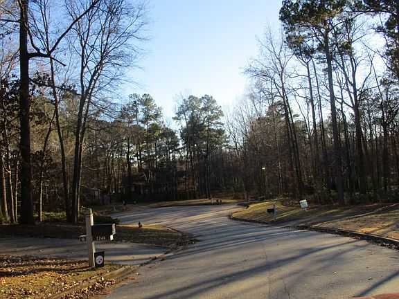 4th image of 2240 Whispering Pines Ln