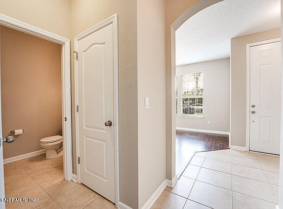 3rd image of 625 OAKLEAF PLANTATION Parkway #612