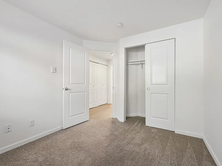 ReNew Waterview — Photo 12