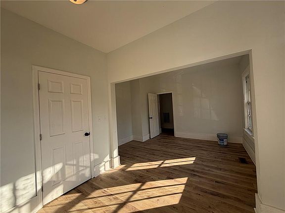 3rd image of 1026 Inverness Ave