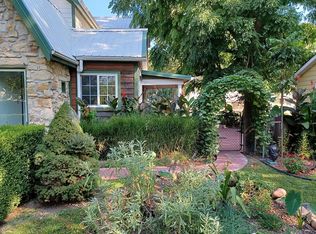 233 Perry St, Lawrence, KS 66044