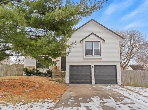 15907 W 124th Ter, Olathe, KS 66062