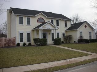 1101 Edgewood Dr, O'Fallon, IL 62269