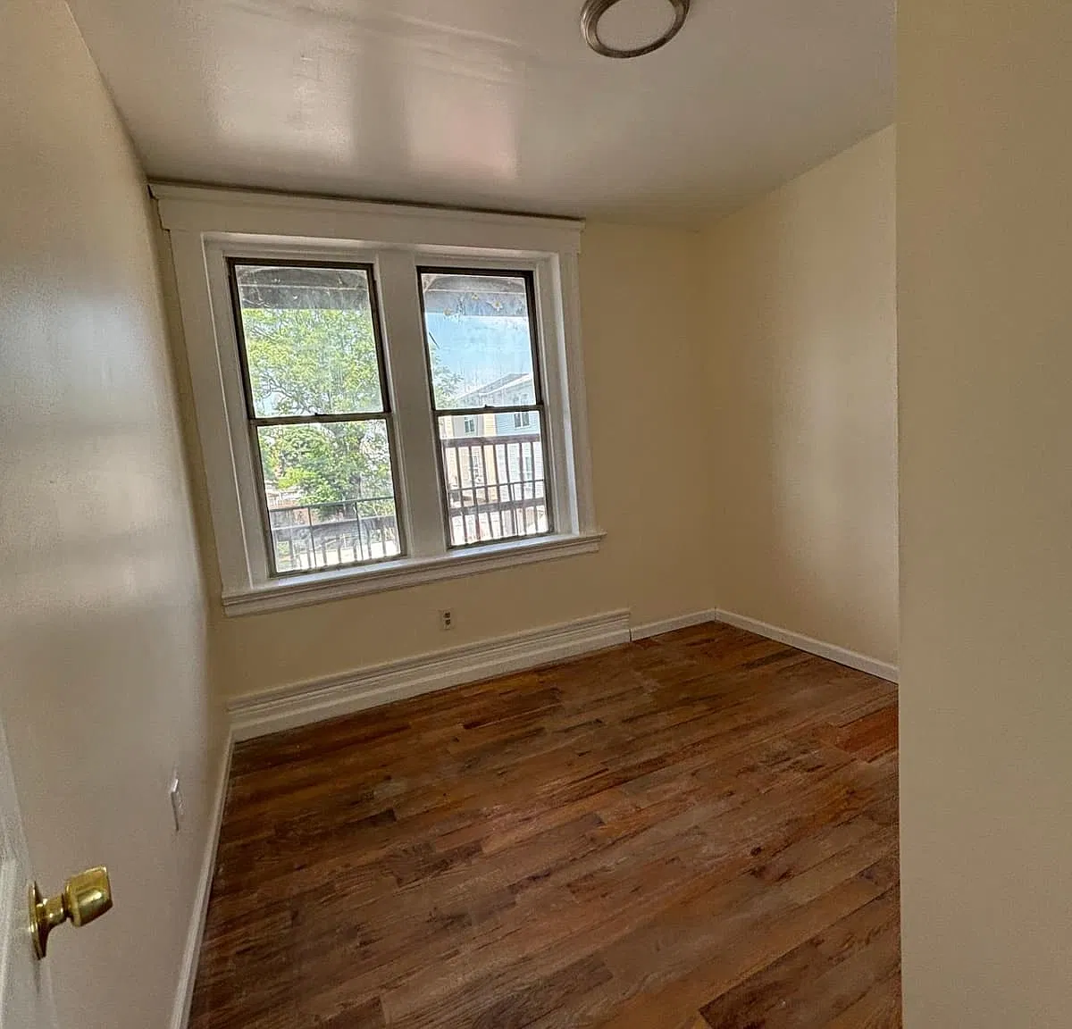 4 bed, $2,450 — Photo 4