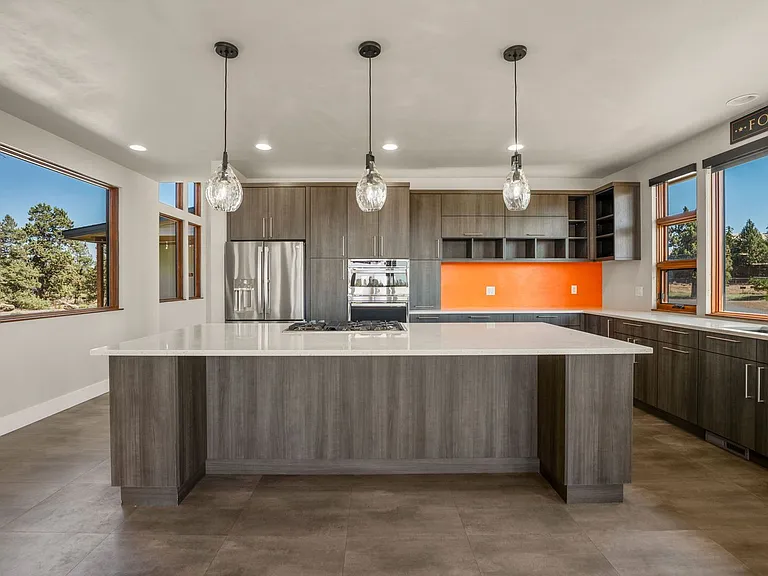 64144 Pioneer Loop — Photo 15