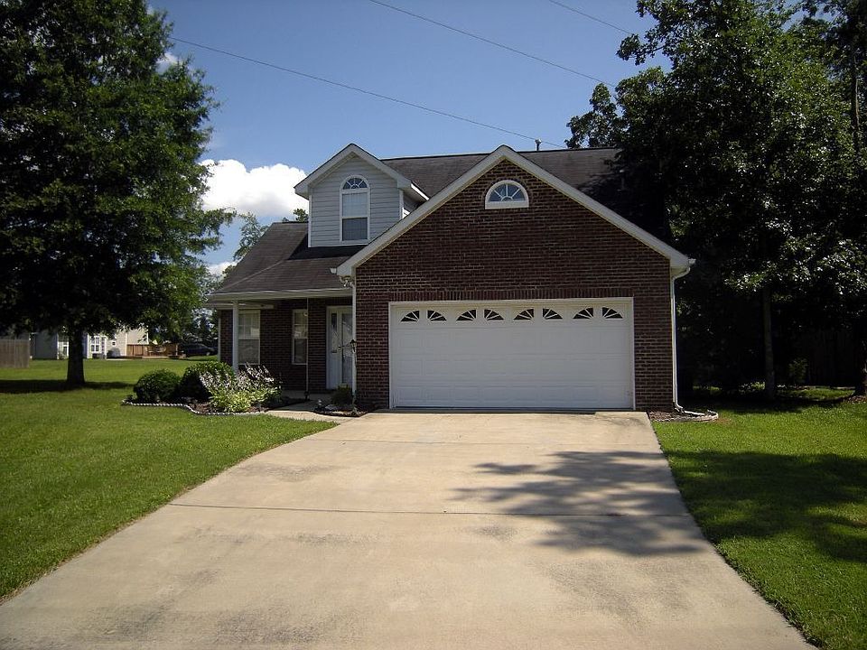 2nd image of 2108 Tree Ridge Rd