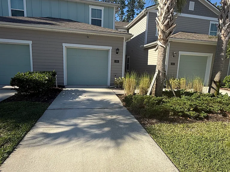 59 Scotch Pebble Dr — Photo 1