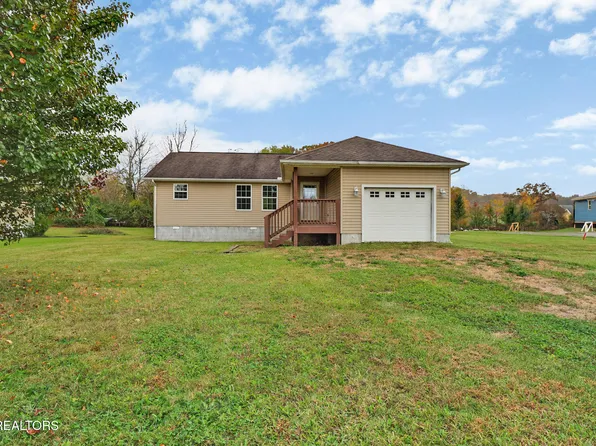 2341 Bowman Loop, Crossville, TN 38571