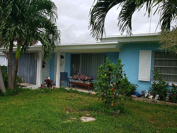 2nd image of 1977 Circle Dr