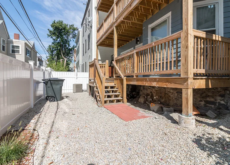 1057 Saratoga St #3 — Photo 20
