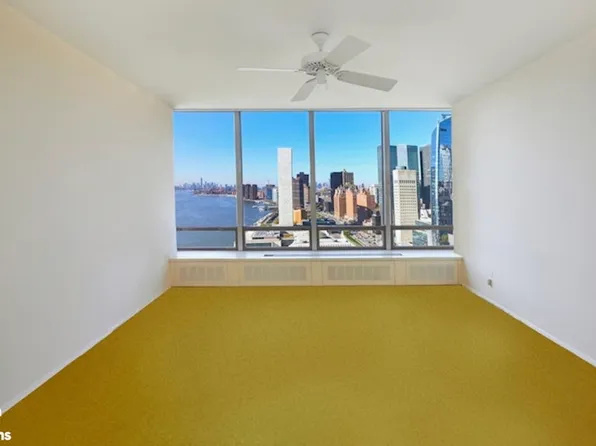 870 United Nations Plaza image 9 of 14