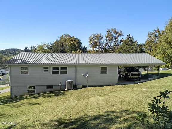 4th image of 336 Cedar St