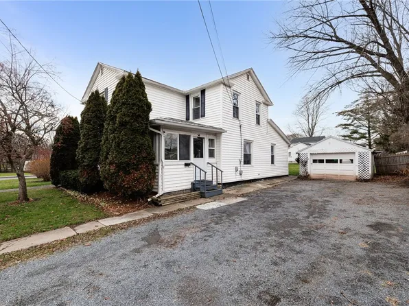 34 Bridge St, Seneca Falls, NY 13148