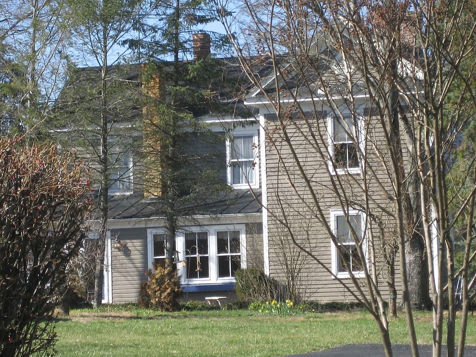 2nd image of 4369 Riner Rd