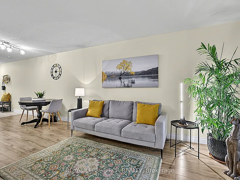 1 Rean Dr #113 — Photo 9