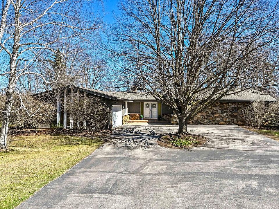 1st image of 2138 Edgewood DRIVE
