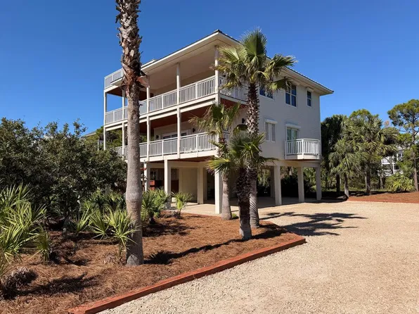 2152 Tarpon Ln, Eastpoint, FL 32328