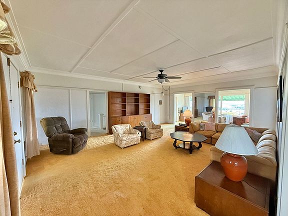 4th image of 178 Naniloa Dr