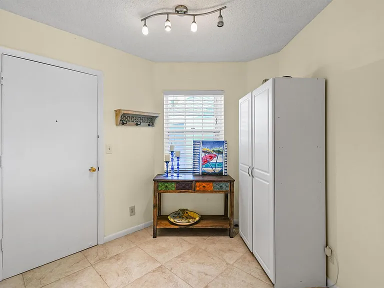 1216 Ocean Dunes Cir — Photo 25