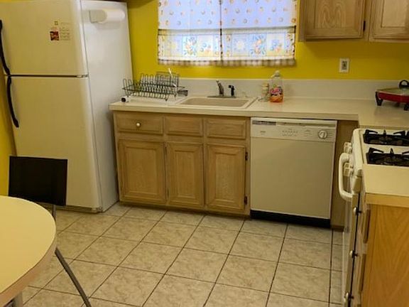 3rd image of 26 Ada Dr #37
