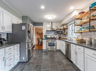 1138 Haslett Rd, Haslett, MI 48840