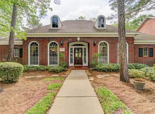 103 W Lost Pond Cir, Spring, TX 77381