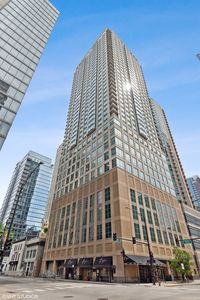 2 E Erie St APT 1605, Chicago, IL, 60611