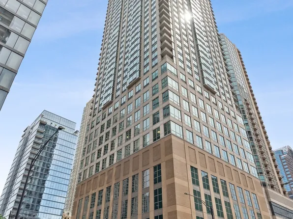 2 E Erie St APT 1605, Chicago, IL 60611