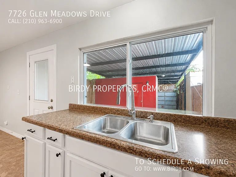 7726 Glen Meadows Dr — Photo 16