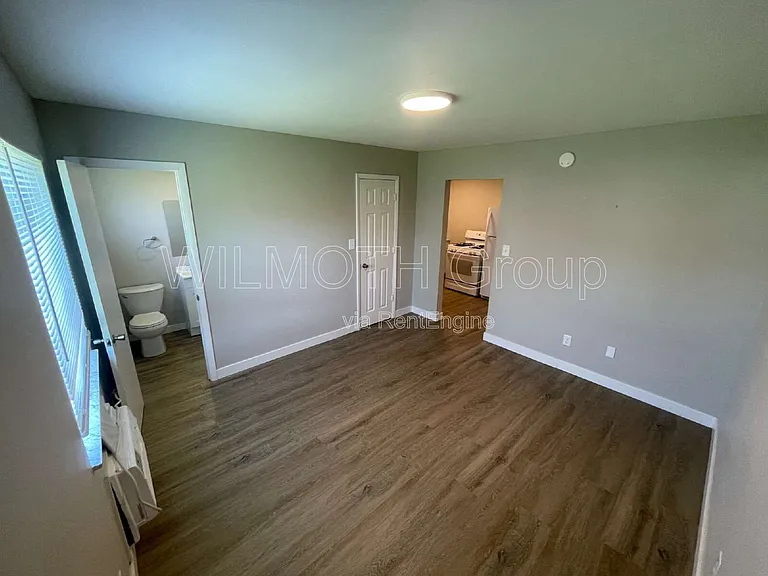 135 W Hendricks St #2 — Photo 8