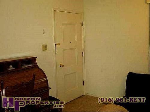 4th image of 6600 Greenhaven Dr
