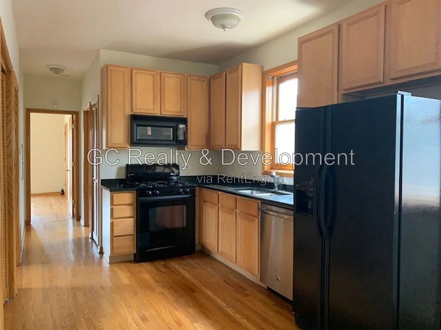 2 bed, 2.0 bath, 1300 sqft, $2,350 — Photo 2