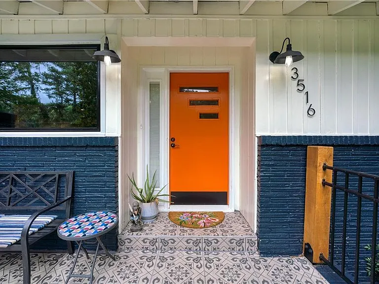 3516 Dale Ln SW — Photo 2