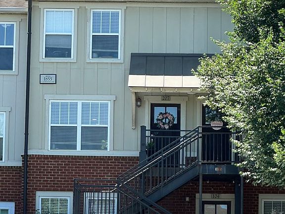 2nd image of 1855 Candlewood Ct Unit 207