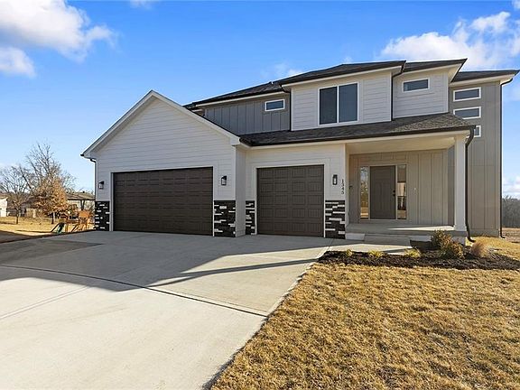 2nd image of 1345 N Holland Ct